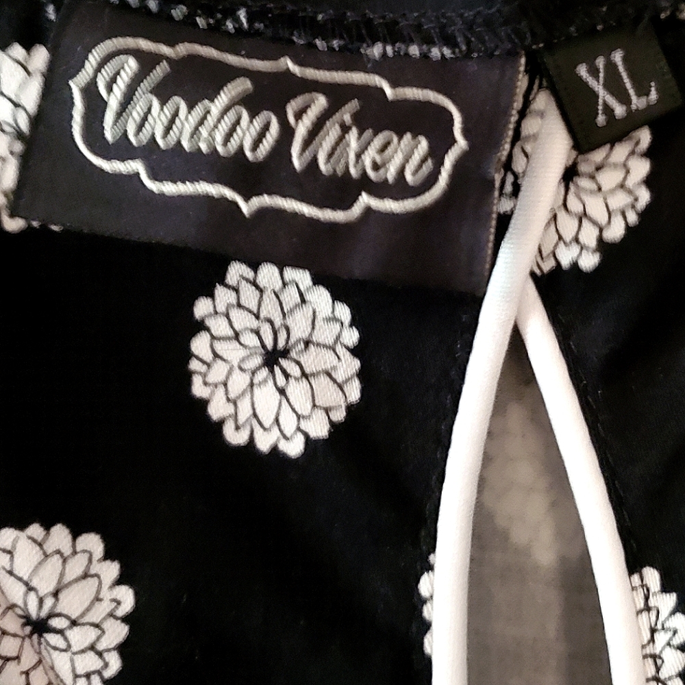 EUC Voodoo Vixen Dahlia Polka Dot Floral B&W Fit & Flare Vintage Retro Dress XL - Picture 6 of 6